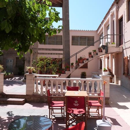 Ca L'Amadeu Hotel Vilanova de Escornalbou Bagian luar foto