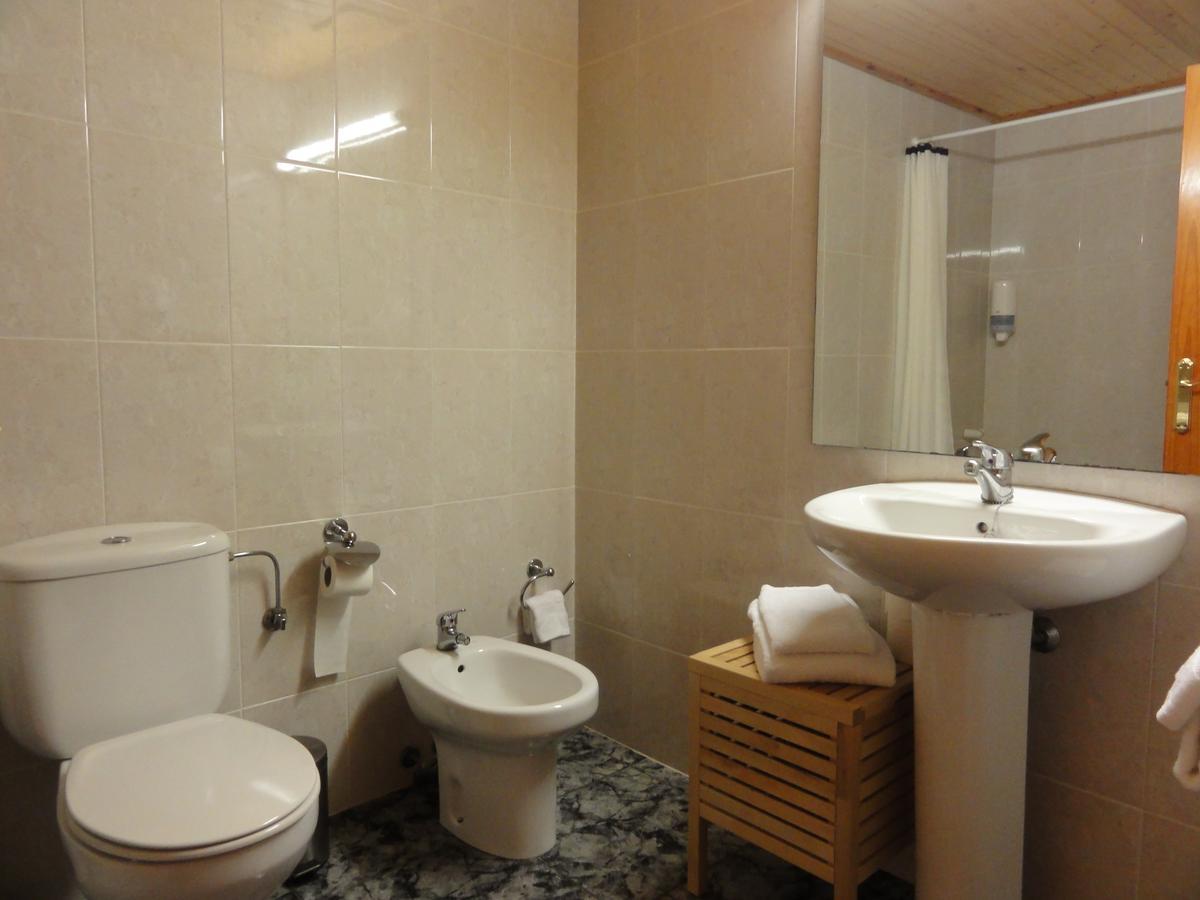 Ca L'Amadeu Hotel Vilanova de Escornalbou Bagian luar foto