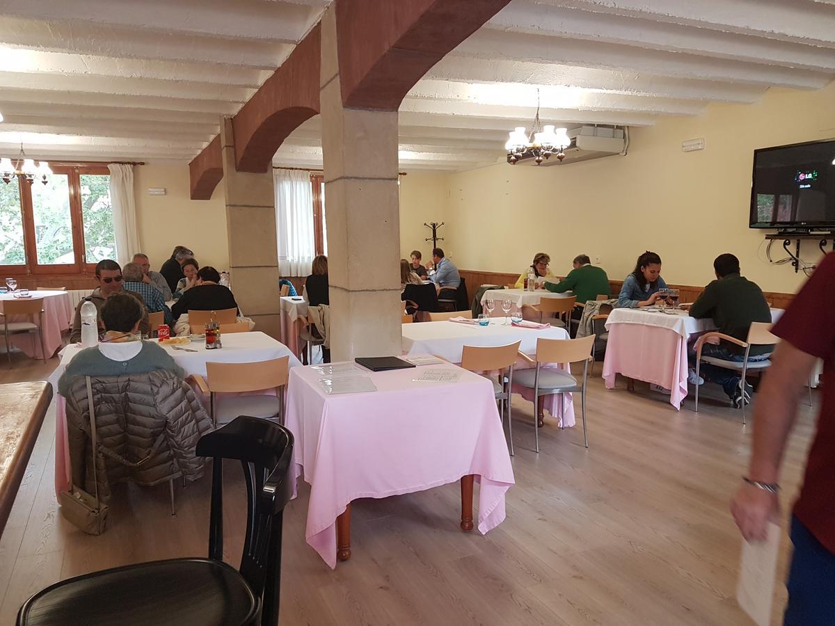 Ca L'Amadeu Hotel Vilanova de Escornalbou Bagian luar foto